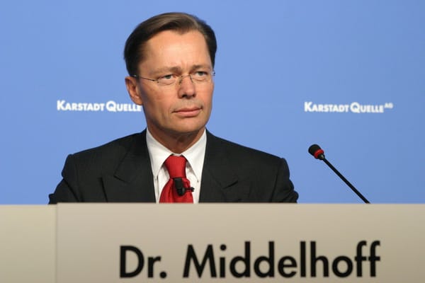 Middelhoff bleibt bis Ende 2009 bei Arcandor