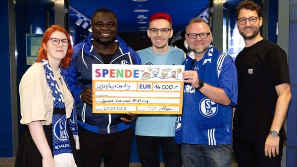 Letsplay4Charity übergibt 14.000 Euro an Gerald Asamoah Stiftung