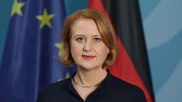 Ten to Fourteen-Year-Olds and Their Parents Need More Media Literacy