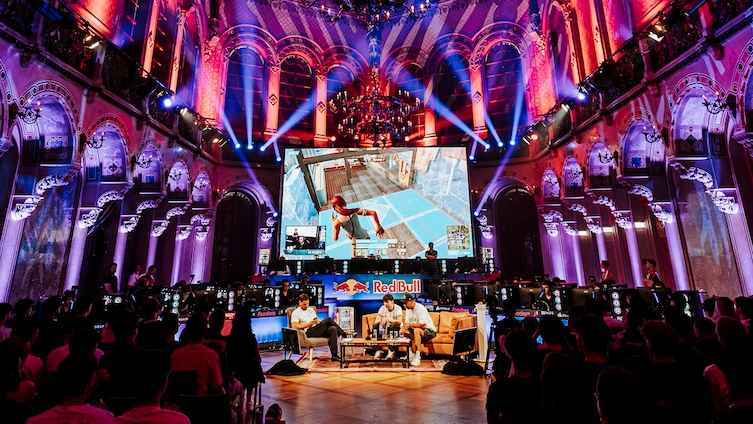 Amateur Defeats Professional Esports Player at Red Bull For The Win 2025